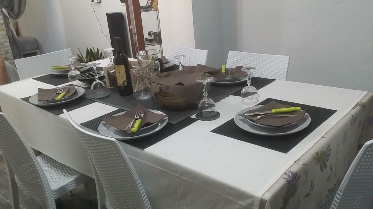 Casa Del Cicloturista Apartment Santadi Екстериор снимка