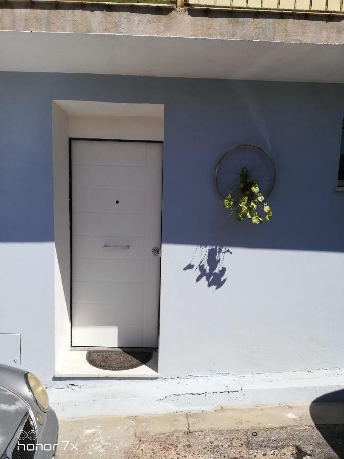 Casa Del Cicloturista Apartment Santadi Екстериор снимка