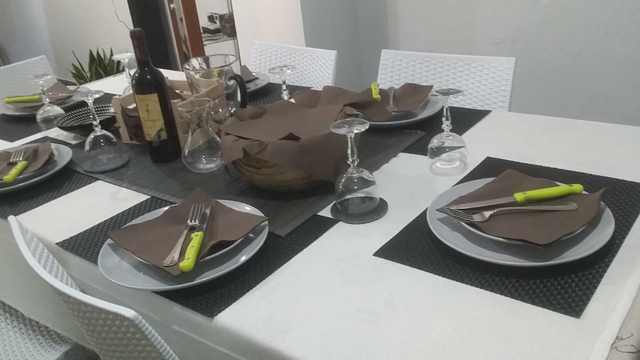 Casa Del Cicloturista Apartment Santadi Екстериор снимка